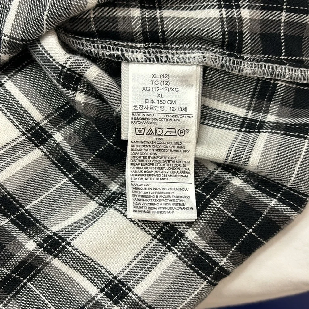Gap Kids Girls Black and White Soft Flannel Long Sleeve Button up Shirt
